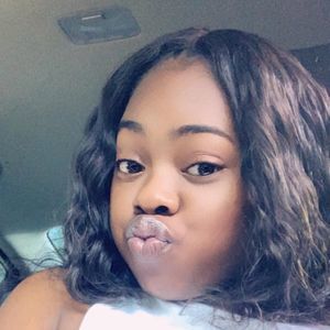 Meet your Posher, Candace